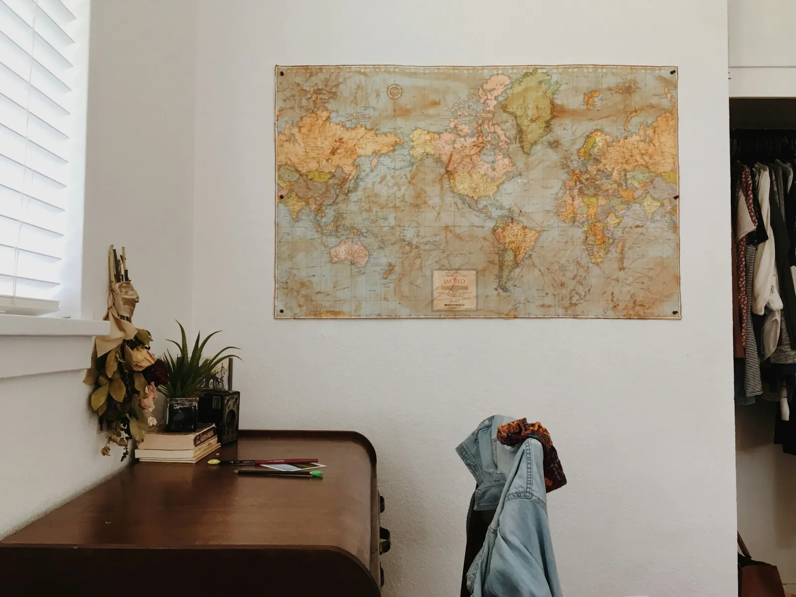 wall map